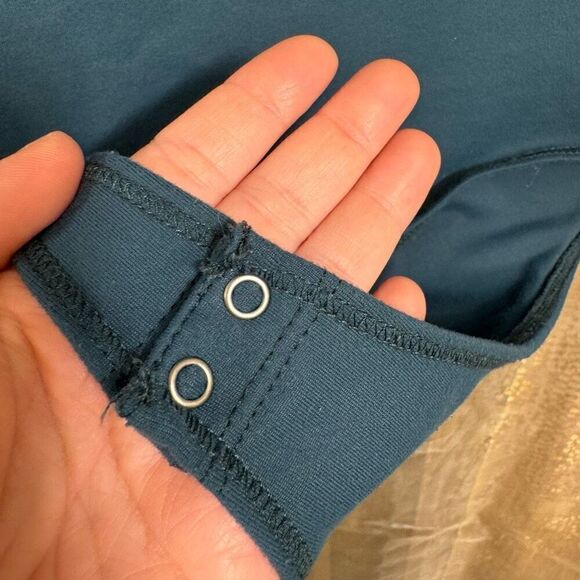 Abercrombie & Fitch Teal Sweetheart Neckline Long Sleeve Bodysuit Medium - Picture 4 of 5